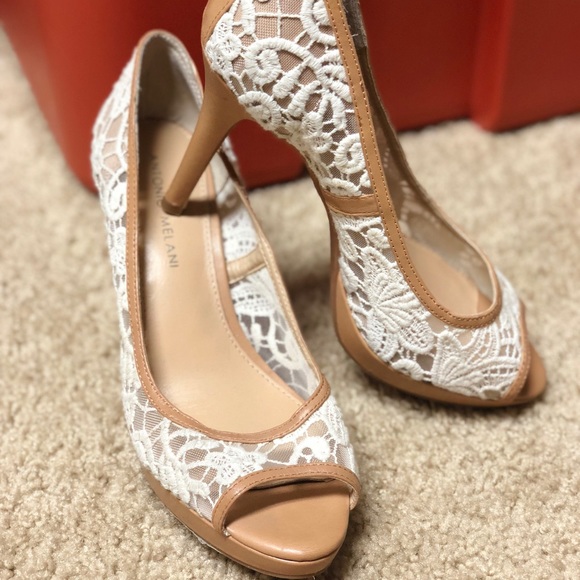 Antonio Melani White Lace Heels 